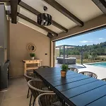 Noeli With Swimming Pool Βίλα Hum