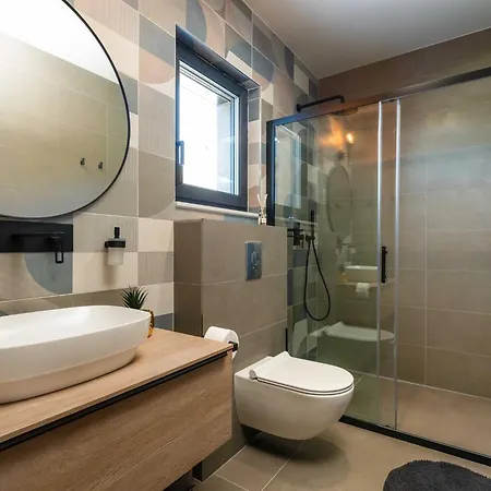 Willa Noeli With Swimming Pool *