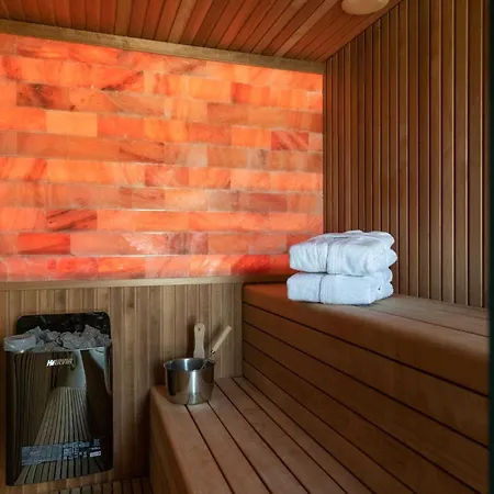 Noeli With Swimming Pool Vila *