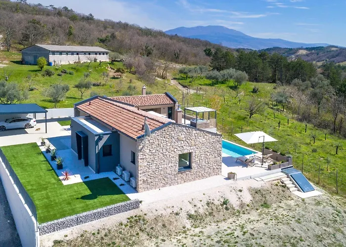 Villa Noeli With Swimming Pool *