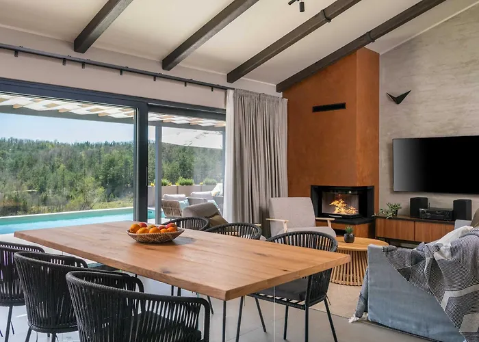 Villa Noeli With Swimming Pool *