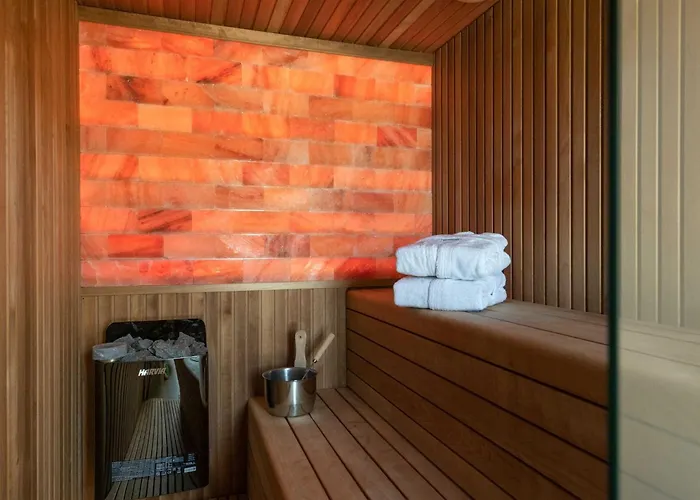 Noeli With Swimming Pool Villa *